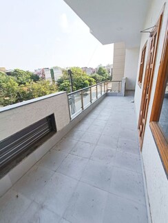 3 BHK Builder Floor For Rent in DLF Garden Villas
