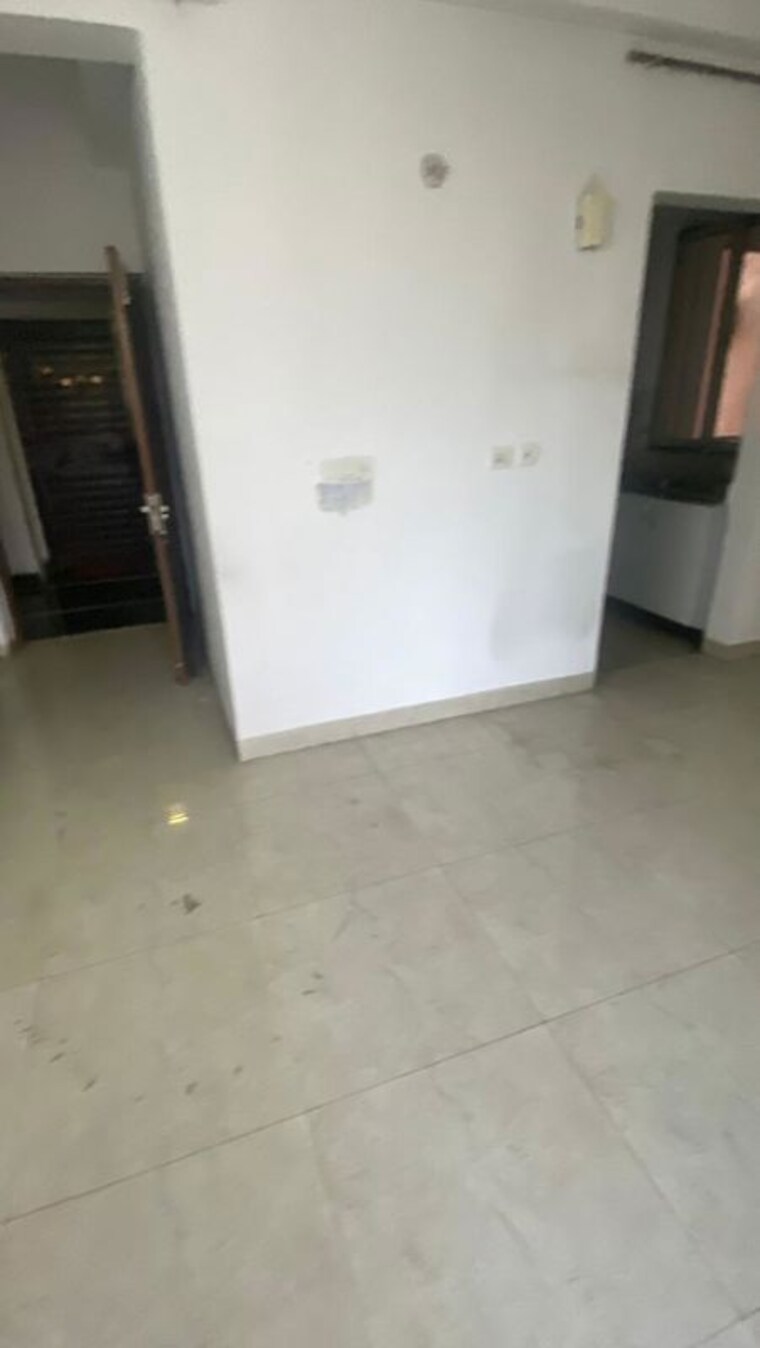 Room, sds-nri-residency-omega-ii 3.5 Bedroom 1600 Sq.Ft. Apartment In Omega Ii Greater Noida Greater Noida 10336654