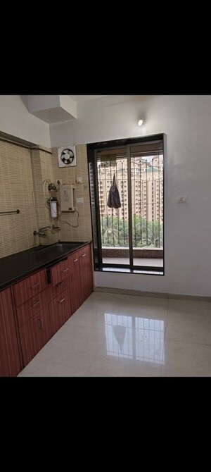 Room in 3 BHK Apartment at Neelkanth Heights Shivai Nagar, Shivai Nagar – for Sale