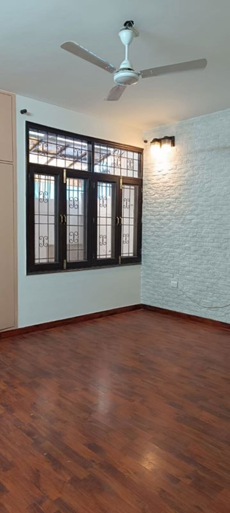 Room, greater kailash ii 3 Bedroom 250 Sq.Yd. Builder Floor In Greater Kailash ii Delhi 10336861