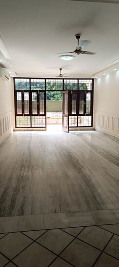 3 BHK + Pooja Room Builder Floor For Rent in Greater Kailash II