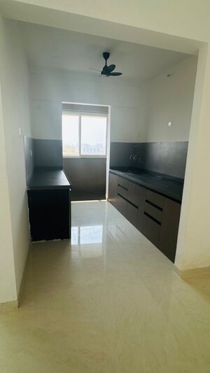 Room in 2 BHK Apartment at Sukhwani CHS, Pimpri – for Rent