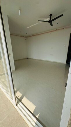 2 BHK + Servant Room,Extra Room Apartment For Rent in Sukhwani CHS
