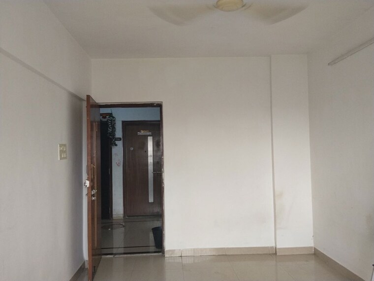 Room, dosti-daffodil 1 Bedroom 400 Sq.Ft. Apartment In Wadala East Mumbai 10314635