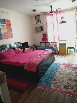 Bedroom in 3 BHK Apartment at Crestwood Apartment, Sector 47 – for Rent