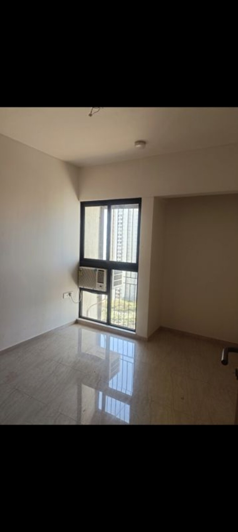 Room, lodha-crown-quality-homes 1 Bedroom 322 Sq.Ft. Apartment In Majiwada Thane 10336897
