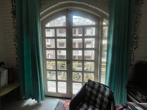 Parking in 1 BHK Independent House at Dlf City Phase 3 – for Rent