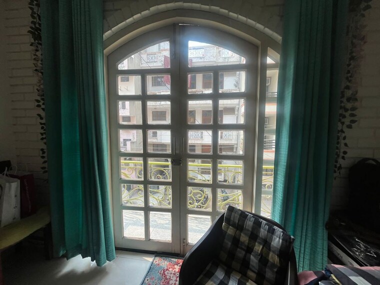  Parking, dlf city phase 3 1 Bedroom 450 Sq.Ft. Independent House In Dlf City Phase 3 Gurgaon 10336894