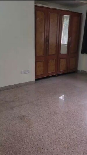 Room in 2 BHK Apartment at Mangal Shantinagar CHS, Mira Road – for Rent