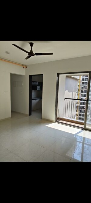 2 BHK Apartment For Sale in Runwal Eirene, Balkum Pada