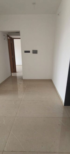 Room in 2 BHK Apartment at Pristine Allure, Kharadi – for Rent