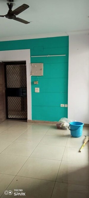 Bathroom in 3.5 BHK Apartment at Exotica Dreamville, Sector 16c Greater Noida – for Rent