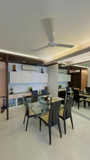 Team Area in 2 BHK Apartment at Devi Meera CHS, Malabar Hill – for Sale