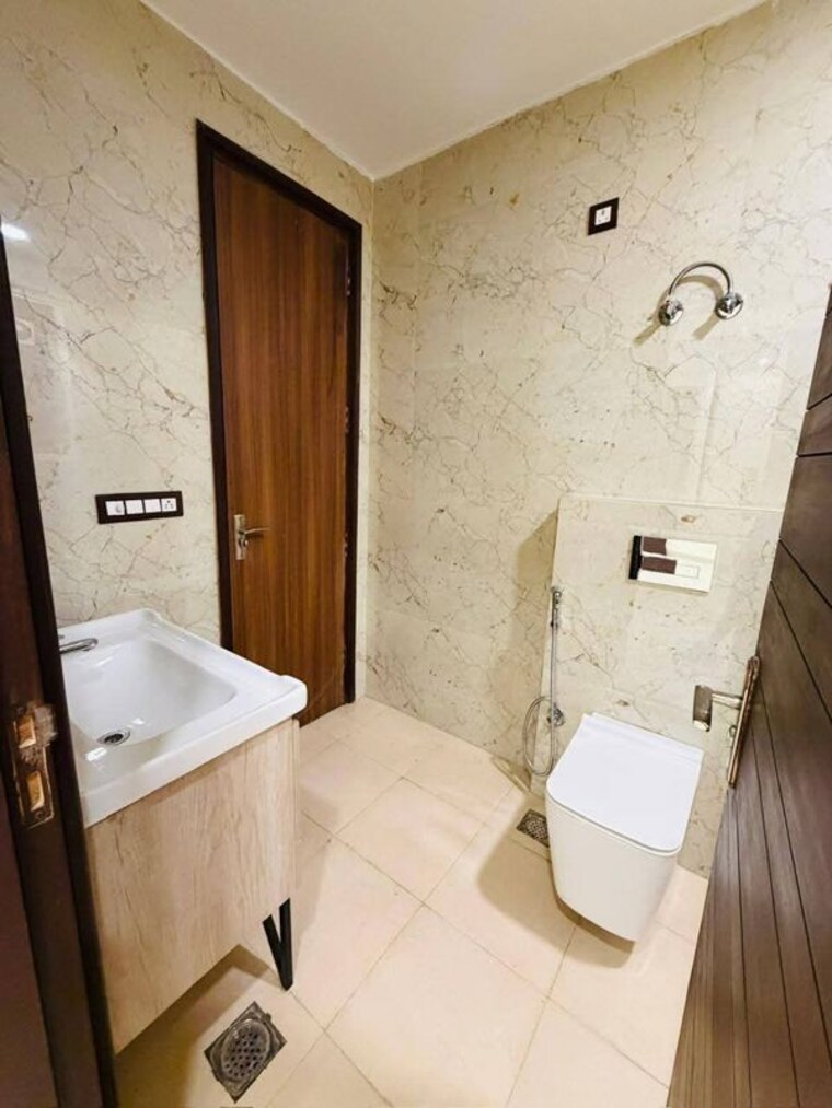 Bathroom, 4s-aradhya-extension 3 Bedroom 300 Sq.Ft. Builder Floor In Sector 67a Gurgaon 10337026