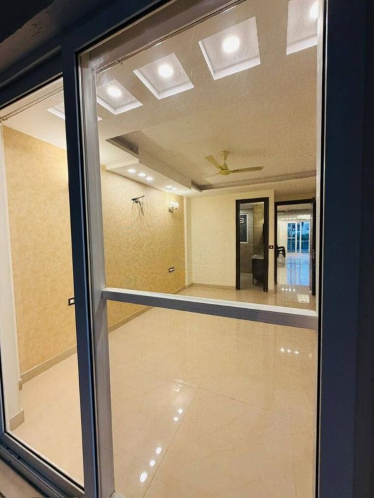 Room, 4s-aradhya-extension 3 Bedroom 300 Sq.Ft. Builder Floor In Sector 67a Gurgaon 10337026
