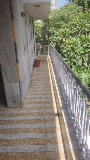 Balcony in 4 BHK Builder Floor at Safdarjung Enclave – for Rent