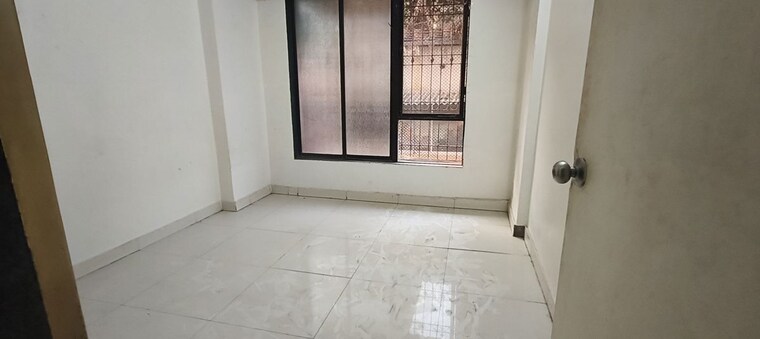 Room, sector 10 sanpada 2 Bedroom 1175 Sq.Ft. Apartment In Sector 10 Sanpada Navi Mumbai 10337063