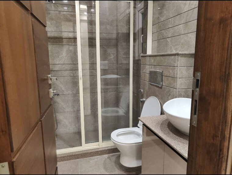 Bathroom, saket 3 Bedroom 125 Sq.Yd. Builder Floor In Saket Delhi 10337068