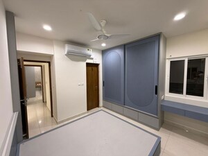 Room in 3 BHK Apartment at Prestige Beverly Hills, Kokapet – for Rent
