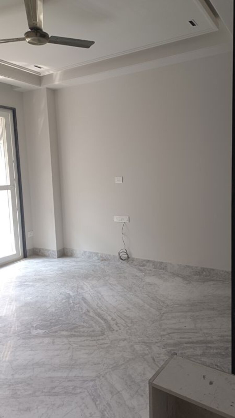 Room, new rajinder nagar 3 Bedroom 1810 Sq.Ft. Builder Floor In New Rajinder Nagar Delhi 10337076