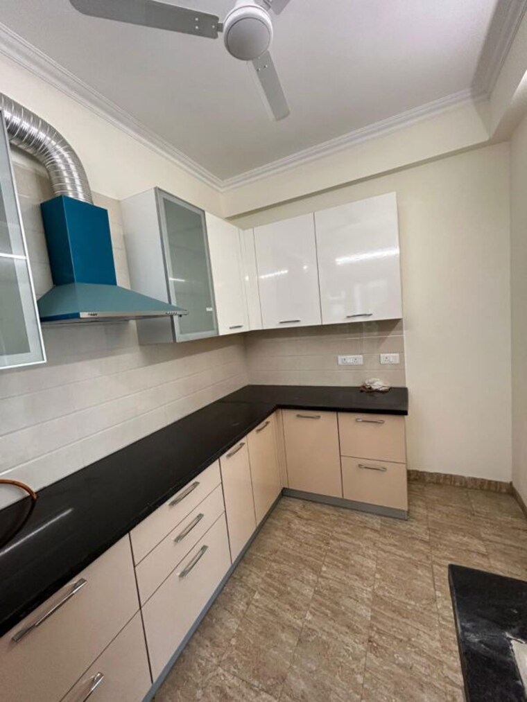Kitchen, smart-world-gems 3.5 Bedroom 1498 Sq.Ft. Builder Floor In Sector 89 Gurgaon 10337084