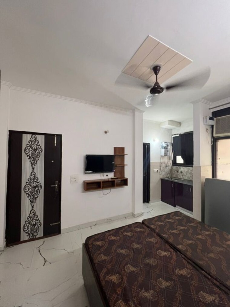 Bedroom, ansal-sushant-apartments 1 RK 450 Sq.Ft. Builder Floor In Sushant Lok I Gurgaon 10337090