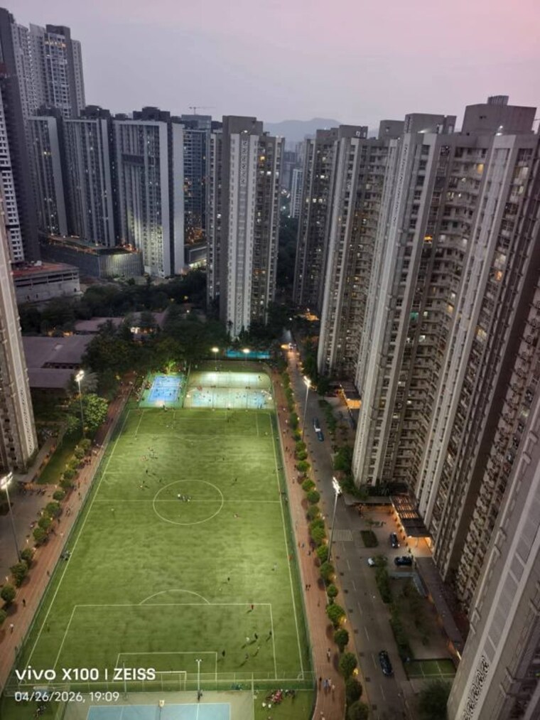 Swimming Pool, lodha-amara 2 Bedroom 722 Sq.Ft. Apartment In Kolshet Road Thane 10337101