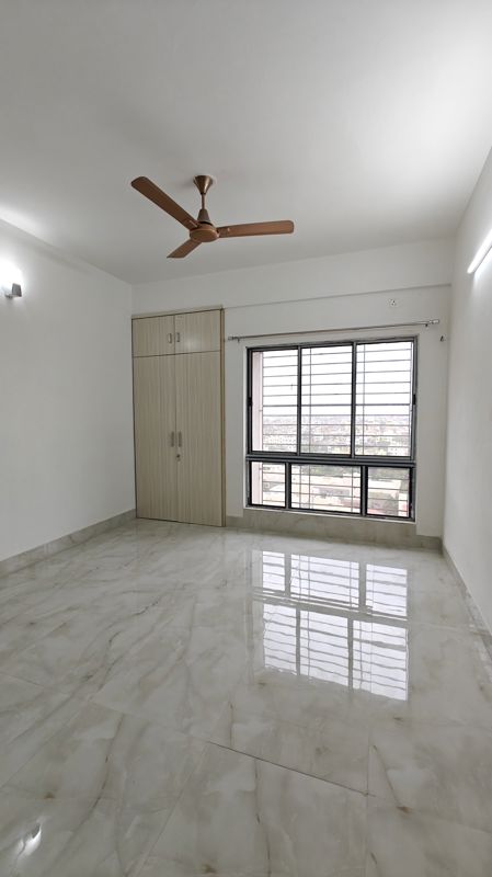 3 BHK 1200 Sq.Ft. Apartment in Natural City Laketown