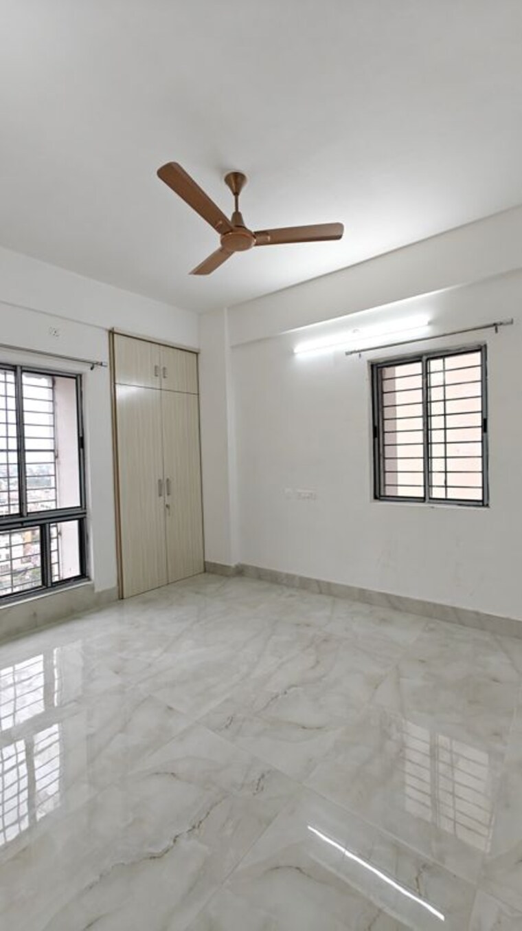 Room, natural-city-laketown 3 Bedroom 1200 Sq.Ft. Apartment In Lake Town Kolkata 10337104