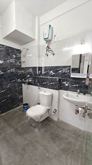 Team Area in 3 BHK Apartment at Natural City Laketown, Lake Town – for Rent