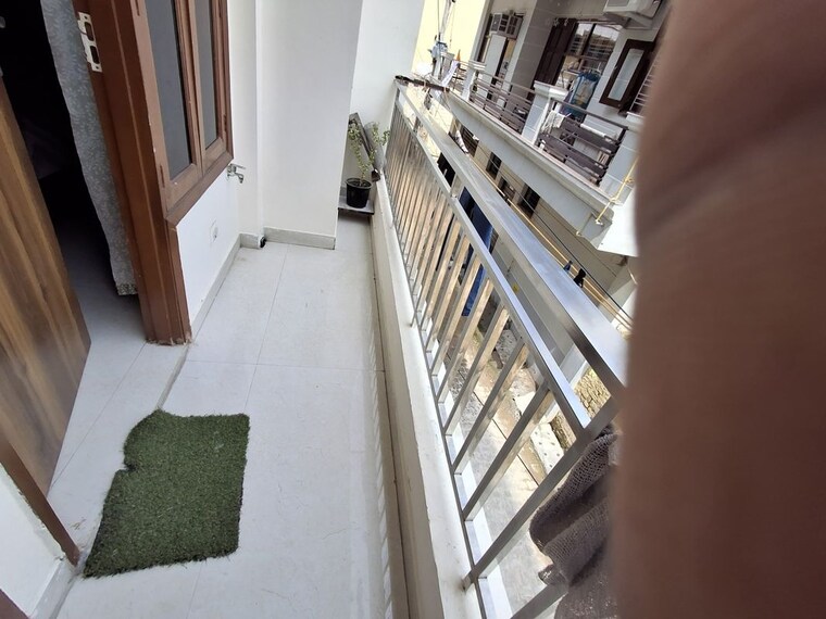 Balcony, chattarpur 2 Bedroom 900 Sq.Ft. Apartment In Chattarpur Delhi 10337109