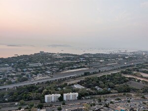 Plot Area in 3 BHK Apartment at Peninsula Celestia Spaces, Parel – for Rent