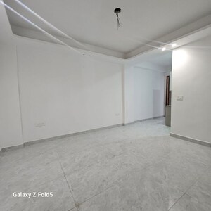 Room in 1 BHK Builder Floor at Chattarpur – for Rent