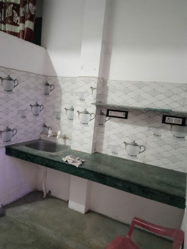 Kitchen, indira nagar 1 RK 300 Sq.Ft. Builder Floor In Indira Nagar Lucknow 10337127