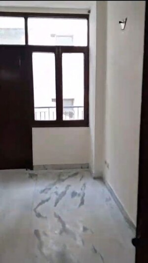 Room in 4 BHK Builder Floor at Greater Kailash I – for Rent