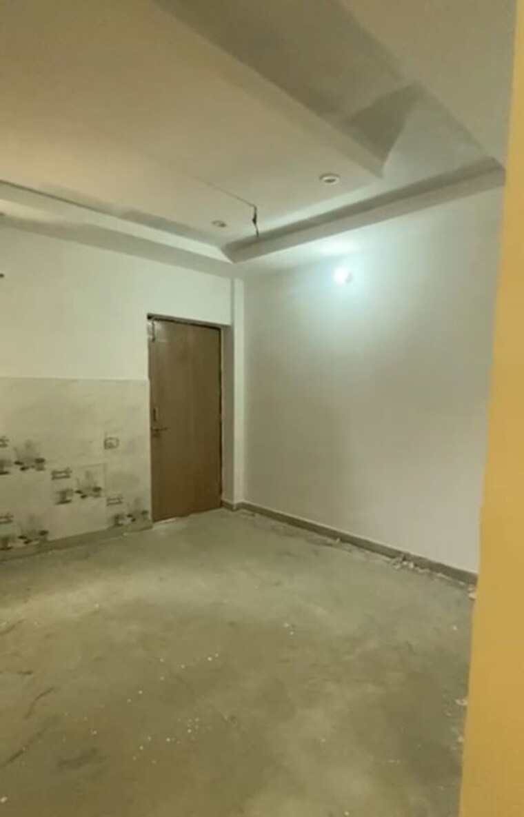 Room, avantika colony 6+ Bedroom 150 Sq.Yd. Independent House In Avantika Colony Ghaziabad 10337139