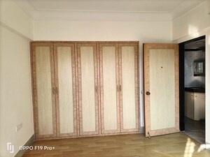 Room in 2 BHK Apartment at Upvan Tower, Malad East – for Rent