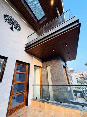 6+ BHK Independent House For Sale in Ashok Vihar