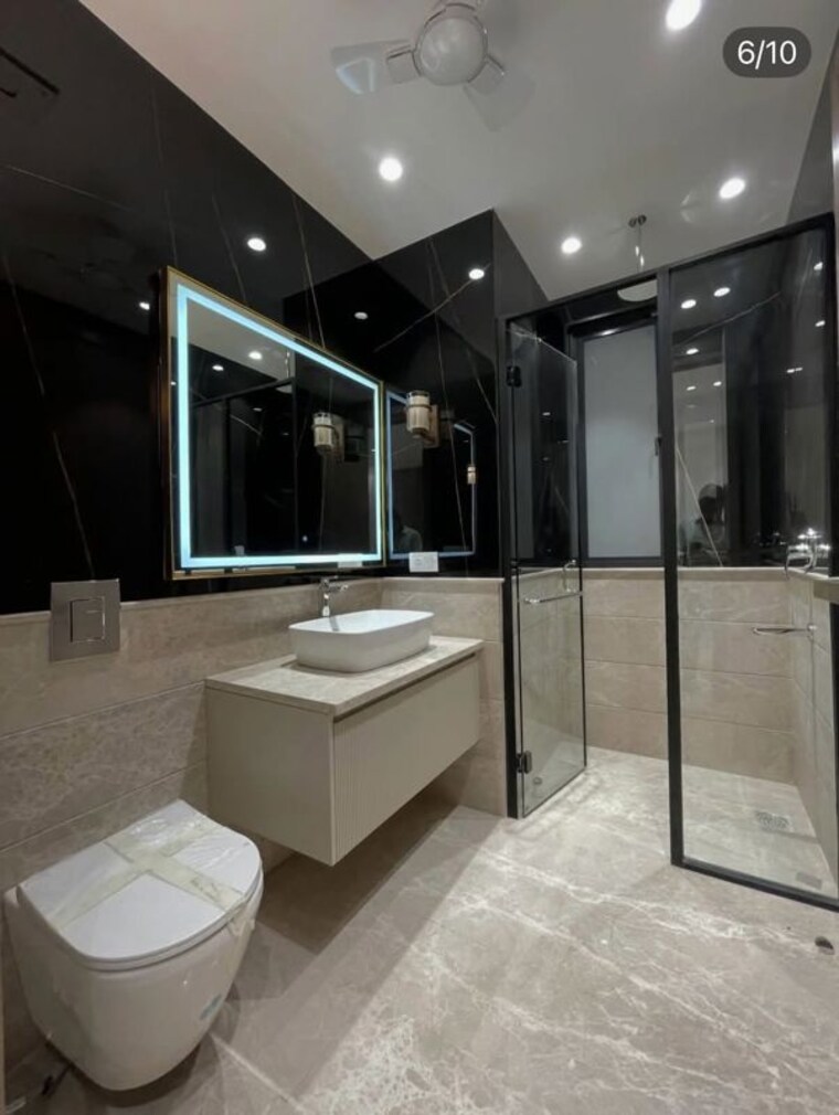 Kitchen, ashok vihar 3 Bedroom 200 Sq.Yd. Builder Floor In Ashok Vihar Delhi 10337159