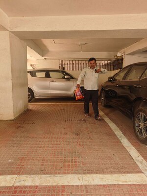 Parking in 3 BHK Apartment at Sita Bhuvan Apartment, Khar West – for Rent