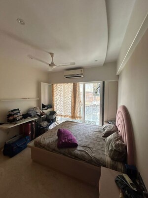 Bedroom in 2.5 BHK Apartment at Mahesh Apartment Santacruz, Santacruz West – for Sale