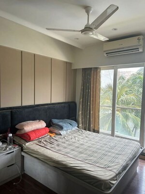 Bedroom in 2.5 BHK Apartment at Mahesh Apartment Santacruz, Santacruz West – for Sale