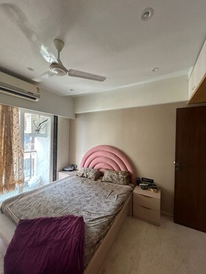 Bedroom in 2.5 BHK Apartment at Mahesh Apartment Santacruz, Santacruz West – for Sale