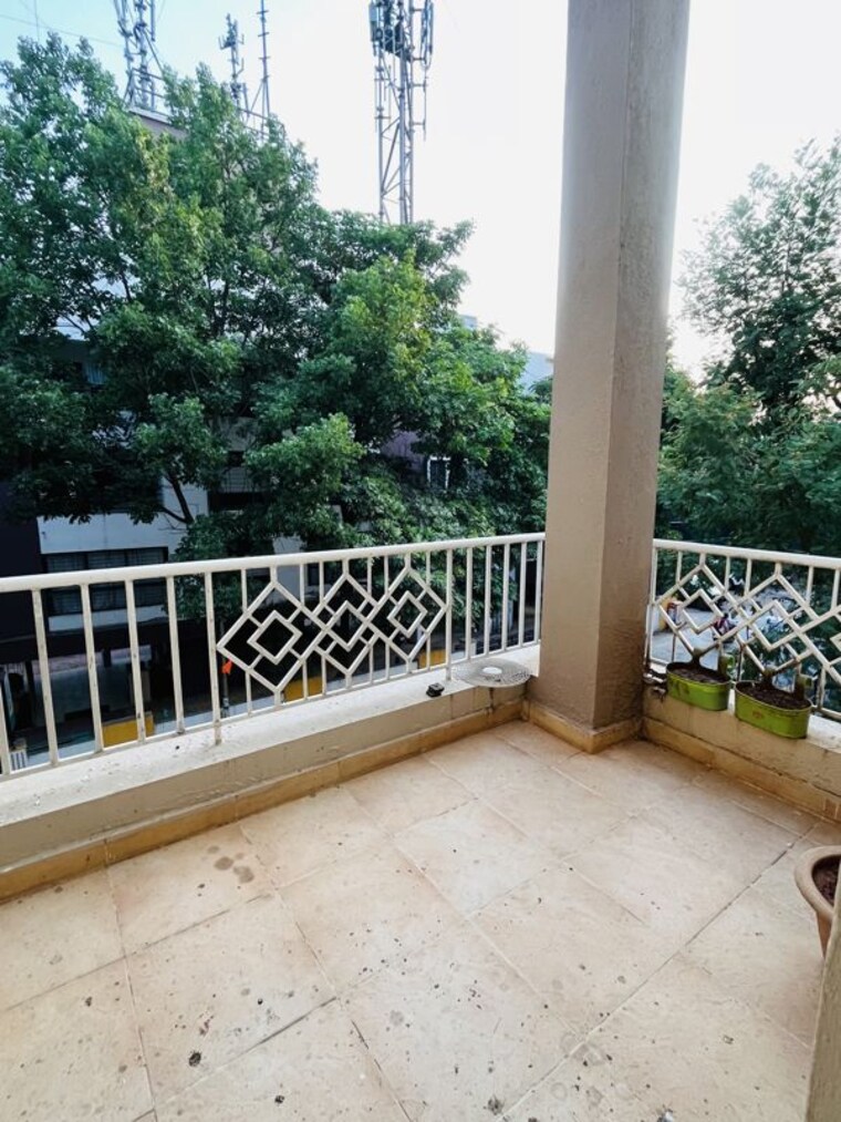 Balcony, royal-crescent 2 Bedroom 950 Sq.Ft. Apartment In Viman Nagar Pune 10337216