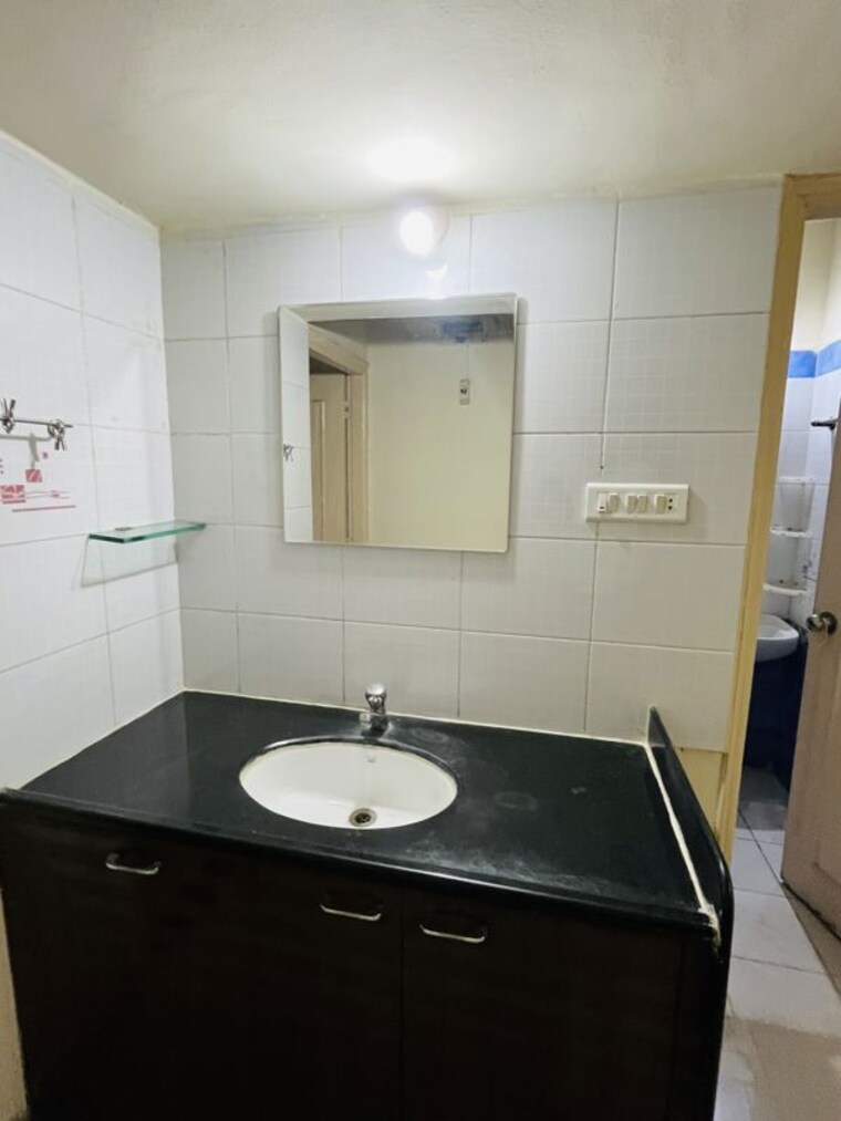 Team Area, royal-crescent 2 Bedroom 950 Sq.Ft. Apartment In Viman Nagar Pune 10337216