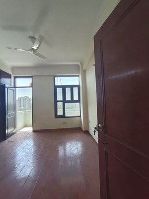 Building Lobby in 4 BHK Apartment at Assotech Windsor Court, Sector 78 – for Rent
