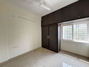 Room in 2 BHK Builder Floor at Hsr Layout – for Rent