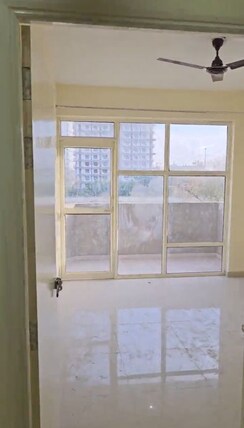 2 BHK Apartment For Rent in Pyramid Midtown