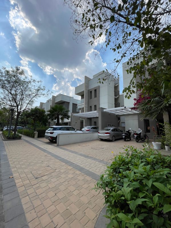 6 BHK + Pooja Room,Servant Room,Study Room,Extra Room,Basement 4500 Sq.Ft. Villa in Sobha International City Presidential Villa