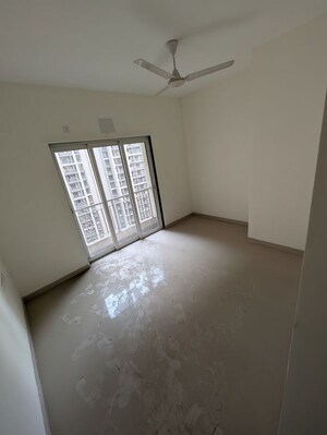 Bedroom in 2 BHK Apartment at Indiabulls Greens, New Panvel – for Rent